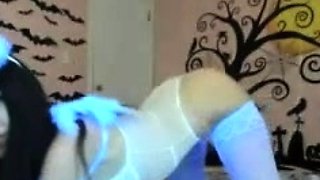 Natural brunette solo toying