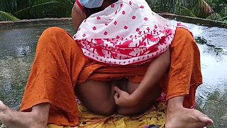 Bangladeshi Stepdad Fucks His 18 Year Old Stepdaughter in Viral Sex Video