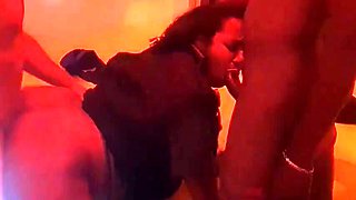 Super-fucking-hot COUGAR providing it to her pals
