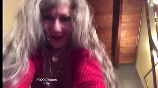 Dear Santa, Please Fill Me Up! Love, MaXXXimumMilf