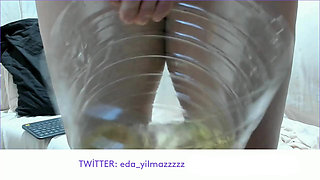 Pee Close up. Turk Reveal