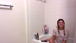 Cute amateur brunette naughty in solo jerking show on camera