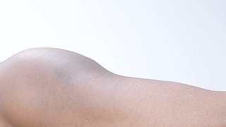 18 Plus Model Offers Deluxe Massage with a Happy Ending
