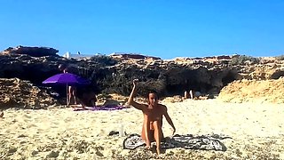 Sexy Couple's Public Beach Adventure