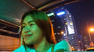 First timer amateur Thai MILF home video