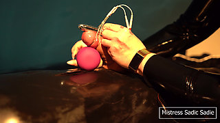 Edging in a Vacuumbed with Electro, Toys Combined with Some Hand Deepthoating and Loads of Spit.