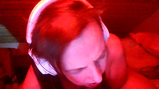 An Amazing Orgasm with My Clit Sucker