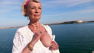 The naughty encounter of Venus, 27, with the seductive Grey… - Jacquie et Michel TV