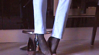 Shoeplay in Black Pantyhose and Pink Pumps