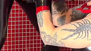 Sloppy BJ Fun in the Shower