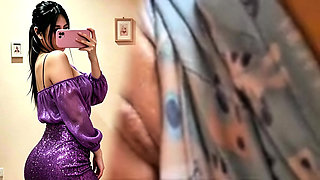 Porn Actress Shows Her Pussy