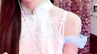 Amateur blondie solo anal masturbation