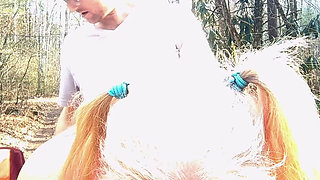 Outdoor Sucking Leafs to Anal Pumping on the Car Rough and Hard