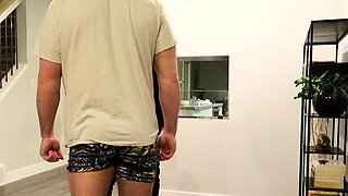 amateur teen girlfriend gives a nice handjob