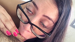 POV- the Neighbor's Girlfriend Gave an Amazing Blowjob