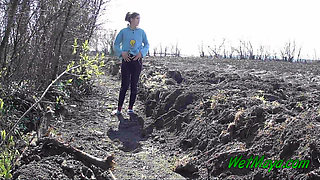 Peeing in nature