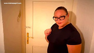 Dominatrix Mistress Aprils special bed for slave tornment
