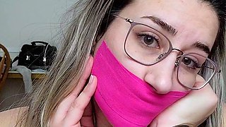 Cumshot amateur MILF suck and jerks dude in the bedroom