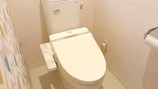 Japanese MILF Mayumi Kanzaki Public Toilet Pissing & Big Ass Fetish Scenes Compilation