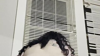 Goth girl twerks herself numb waiting