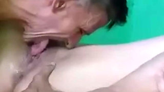 Eating pussy to my wife beautyful lick
