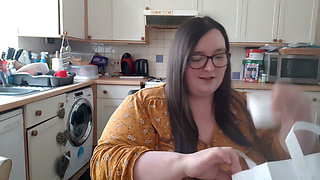 Ssbbw vs godzilla burger eating