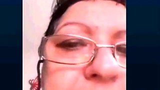 Brazilian MILF Flashes on Webcam