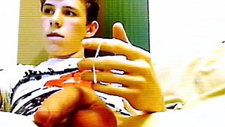 Big Dick Twink Masturbates on Webcam