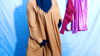 Indian beautiful hijabi muslim sexy bhabhi having sex with neighbor inside the room