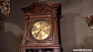 Horror porn 15 against the clock