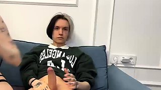 Cute emo teen get load of cum on belly after hard pounding l