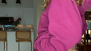 Amateur redhead fully nude on bed and masturbating