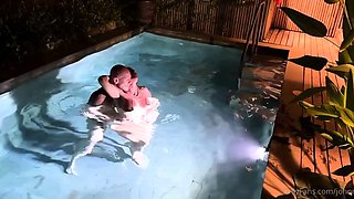 OnlyFans - Sienna Day And Johnny Sins - Fucking In The Pool
