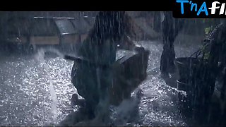 Amy Adams Udders, Undergarments Episode in The Girl In The Window