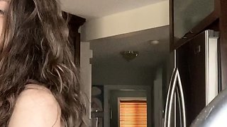 Love Chat Big Boobs Brunette Masturbating For Cam