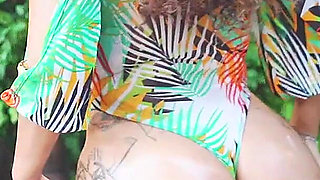 Semaj Media Behind the Scenes!! Mone Devine Likes Getting Oiled up Before Her Shoot!!