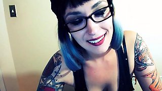 Hot tattooed babe on cam: Amateur, Solo  Tease Porn