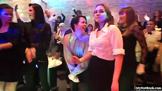 Jennie has been to the strip club before,: Blowjob, Amateur  Oral Sex Porn