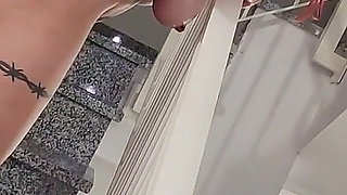 Risky Public Naked Chubby in the Building Pissing Outdoor
