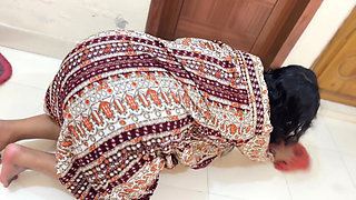 Big Ass Egyptian Hot Maid Stuck Under Bed & Naked Her Ass