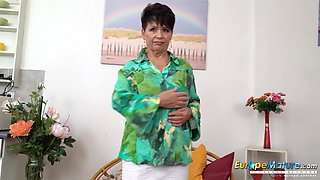 Libi Solo Fingering Masturbation