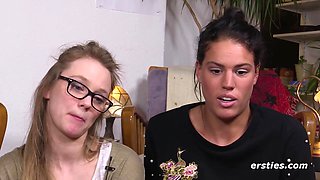 Ersties - Heiße Einladung nach Hamburg für geile Fingerspiele