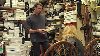 The MILF and the Salesman: He Sells Her a Pair of Shoes Then Goes to Her House to Fuck Her in the Ass