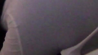 MILF with a Gorgeous Ass Gives a Blowjob and Swallows Cum