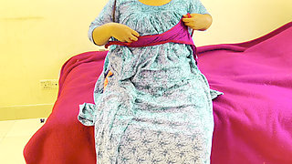 Hot Housewife Is Fucking with the Tailor