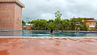 Sperm Floating in the Pool, Hard Sex in the Water, Double Orgasm