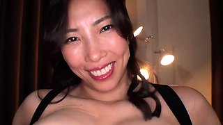 Tweety Valentine Gives Hot Blowjob And Foot fetish