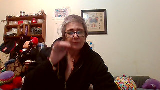 strip tease big boobs