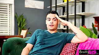 Cheerful Emily and Leo's female orgasm movie