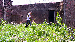 Boyfriend and Girlfriend Secret Fucking in the Ruins.
